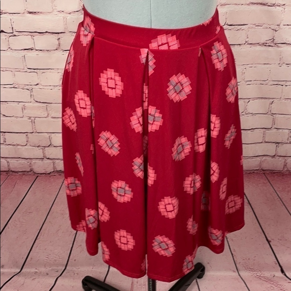 LuLaRoe Skirt Size Medium with Pockets
